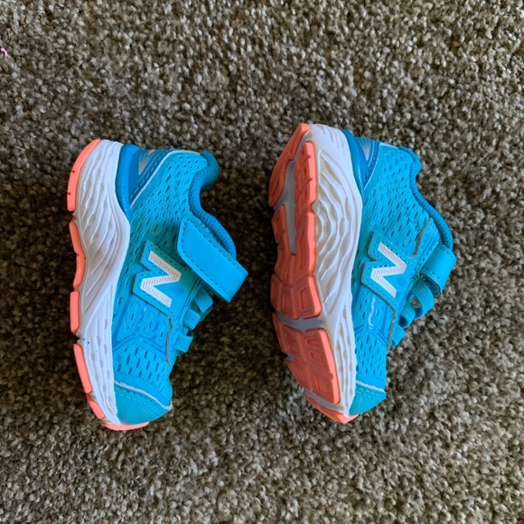 baby New Balance shoes size 2 - EUC - Picture 5 of 8